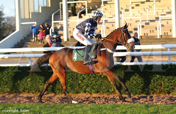 Dreams Of Milan at Uttoxeter - 2 November 2012